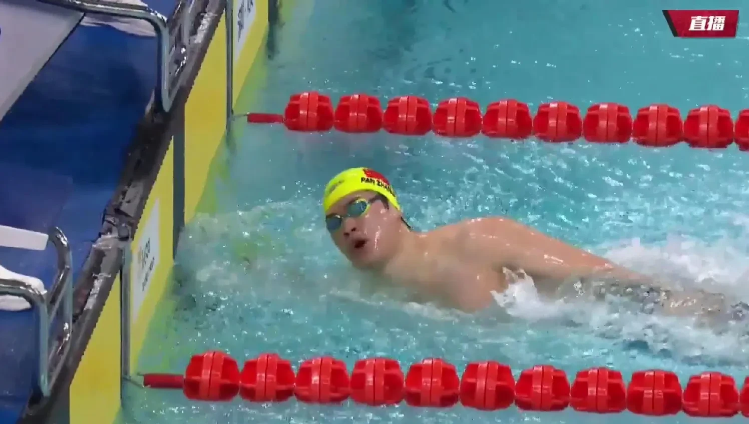 游泳热身赛掀起高潮,钱塘旋风队淘汰对手河套麒麟队,战至最后一刻——韧性比赛的样板-开云棋牌