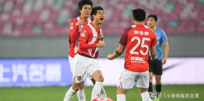 包含成都蓉城发布备战花絮，关键时刻造点机会，荷甲任务艰巨，阵容厚度经受考验的词条-开云官方