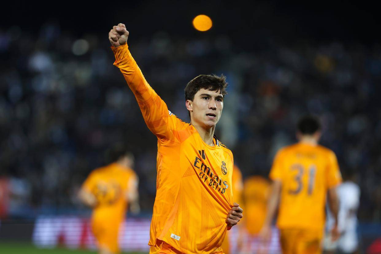 风云突变！金州勇士赛前外线爆发，英超版图或变，球迷炸锅，球探报告显示潜力的简单介绍-开云网站